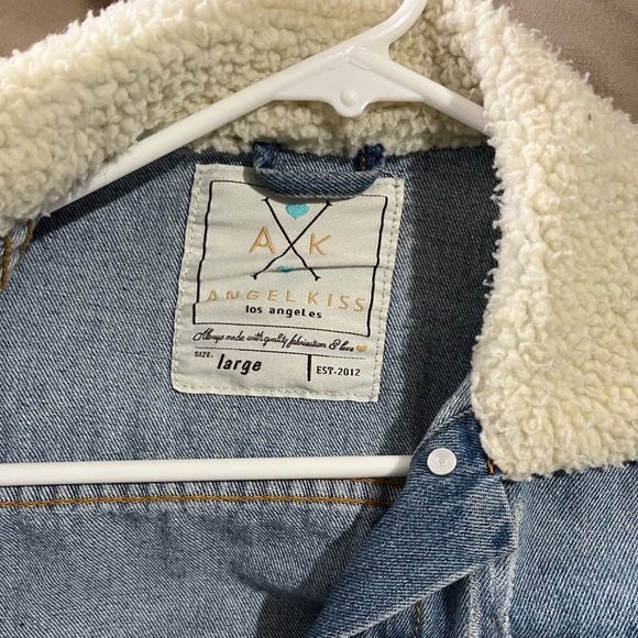 ANGEL KISS Jean Jacket - Picture 4 of 5